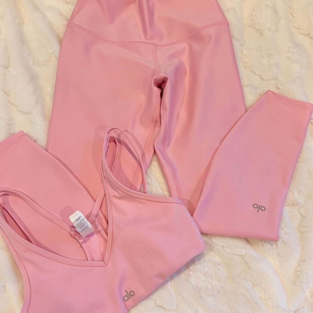 Alo pink